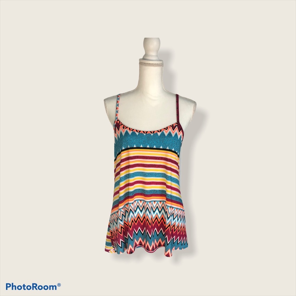 Yetts women’s tank top. Size medium